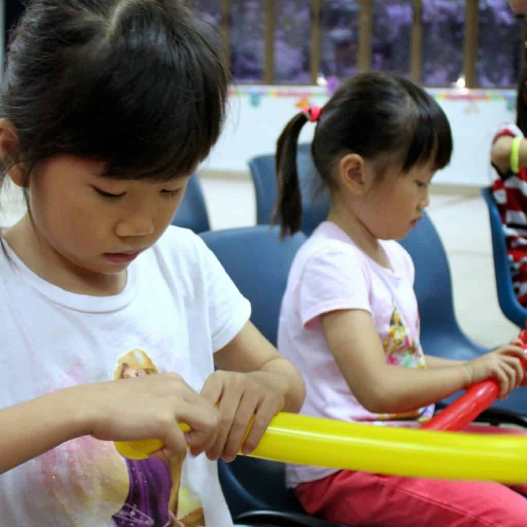 balloon workshop for children